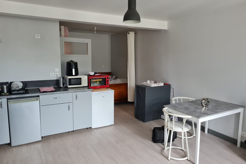 Centre Ville PLOERMEL, studio rénové 33 m² - Photo 2