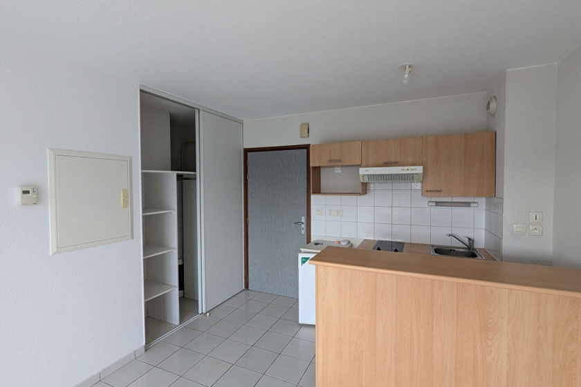  - Photo 3