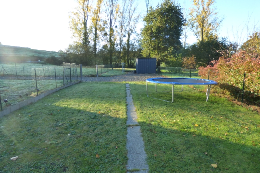 BELLE MAISON DE CAMPAGNE SUR MONTERTELOT - Photo 10