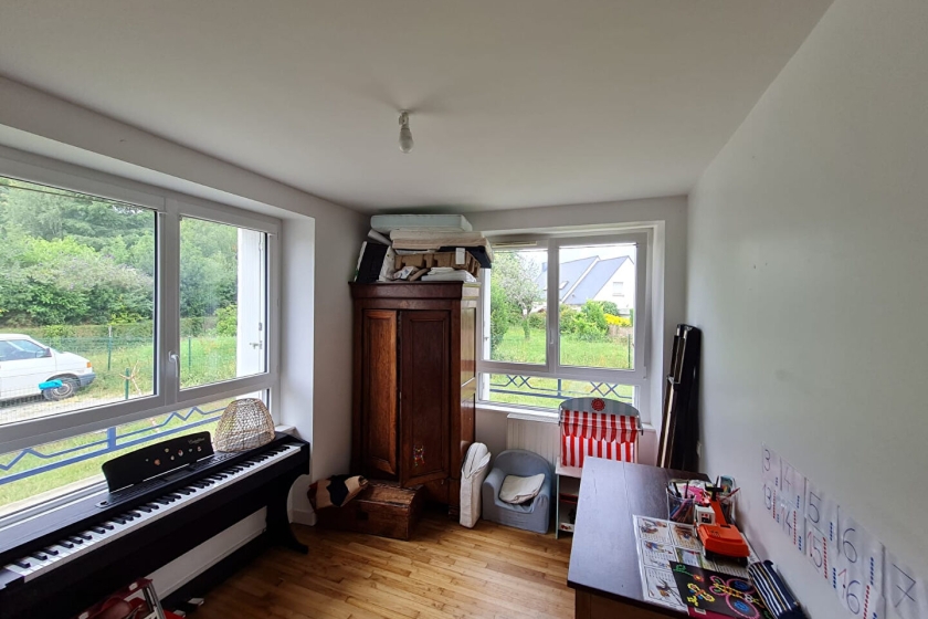 PLOERMEL - Maison 6 pièce(s) - 137m² - Photo 3