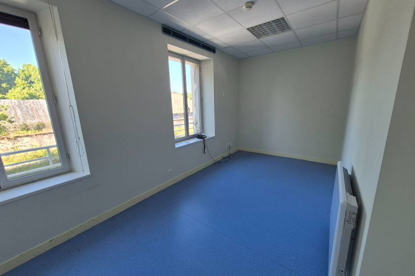 Immeuble tertiaire Josselin 770 m2 - Photo 16
