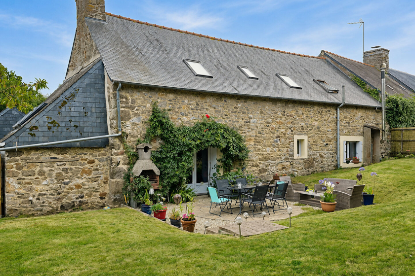 Brittany Cotes d'armor - jolie maison de 4 chambres + 1 appartement d'1 chambre - Photo 4