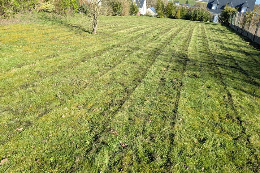 GUEHENNO TERRAIN CONSTRUCTIBLE 500 m². - Photo 2